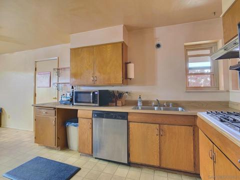 334 Fiesta Ln, El Cajon, CA 92019 photo 14