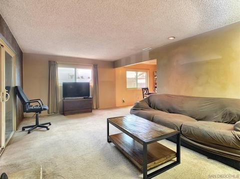 334 Fiesta Ln, El Cajon, CA 92019 photo 18