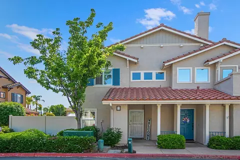 405 Whispering Willow Dr #B, Santee, CA 92071