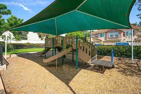 405 Whispering Willow Dr #B, Santee, CA 92071 photo 26