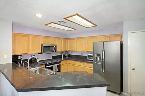 405 Whispering Willow Dr #B, Santee, CA 92071 photo 7