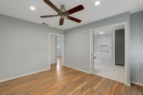 672 Crescent Ln, Vista, CA 92084 photo 15