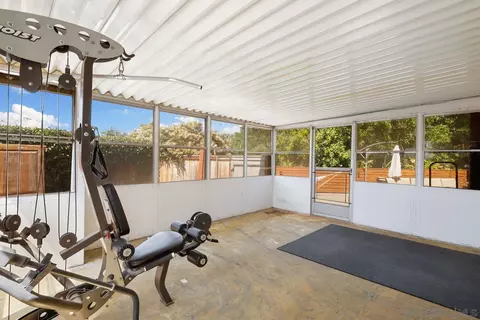 672 Crescent Ln, Vista, CA 92084 photo 23