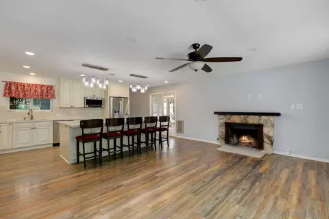 672 Crescent Ln, Vista, CA 92084 photo 10