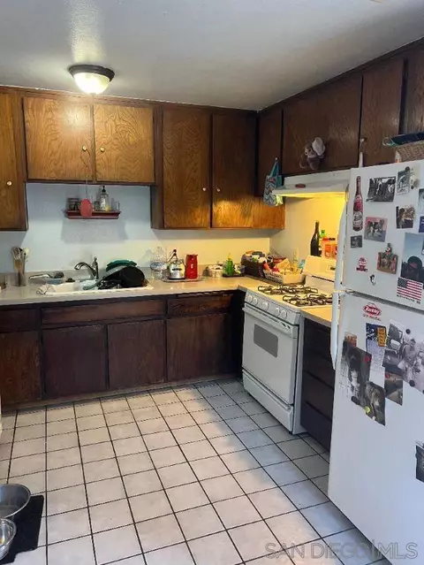 10129 Lakeland Dr, Santee, CA 92071 photo 5
