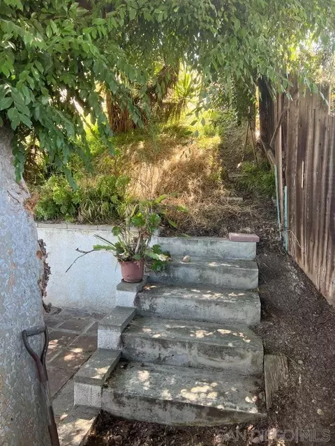 10129 Lakeland Dr, Santee, CA 92071 photo 8