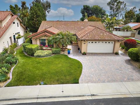 2585 Coronado Pl, Vista, CA 92081 photo 3