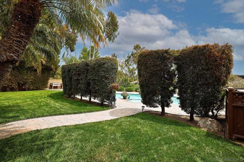 2585 Coronado Pl, Vista, CA 92081 photo 17