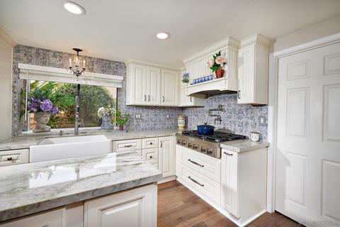 2585 Coronado Pl, Vista, CA 92081 photo 10
