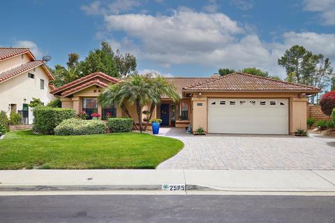2585 Coronado Pl, Vista, CA 92081 photo 4