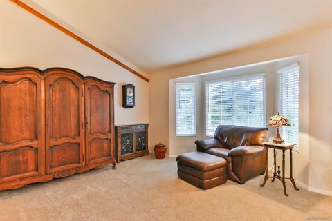 648 Norwynn Ln, Fallbrook, CA 92028 photo 3