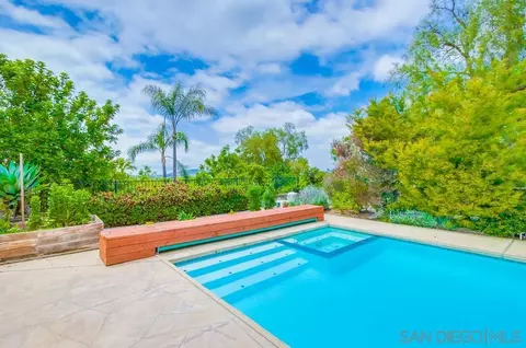 13638 Orchard Gate Rd, Poway, CA 92064 photo 2