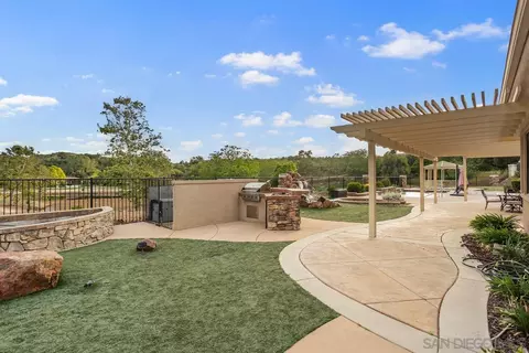3649 Flowerwood Ln, Fallbrook, CA 92028 photo 25