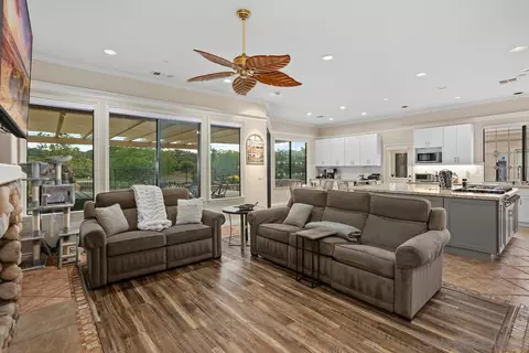 3649 Flowerwood Ln, Fallbrook, CA 92028 photo 9