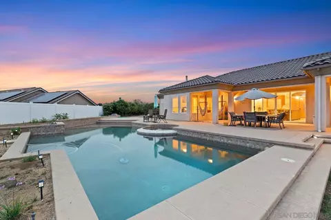 2223 Lindsey Ct, Fallbrook, CA 92028 photo 2