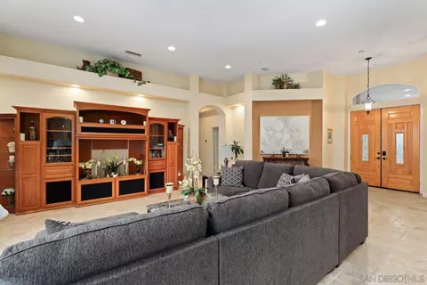 2223 Lindsey Ct, Fallbrook, CA 92028 photo 12