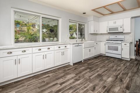 4805 Baroque Ter, Oceanside, CA 92057 photo 6