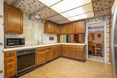 2139 Caminito Circulo Norte, La Jolla, CA 92037 photo 13