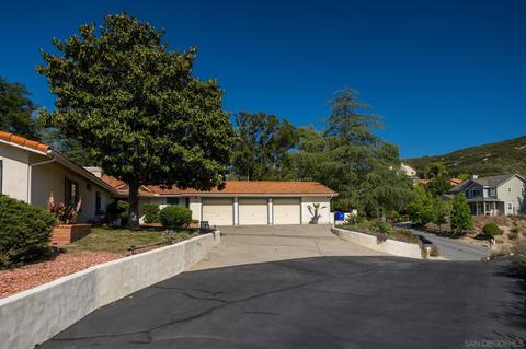 15245 La Plata Ct, Ramona, CA 92065 photo 2