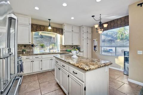 1554 Avenida Guillermo, Oceanside, CA 92056 photo 11