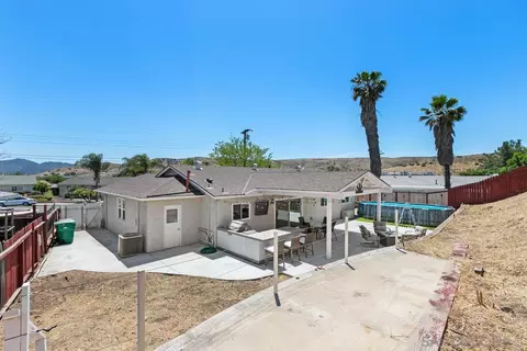10333 Walden Ct, Santee, CA 92071 photo 23