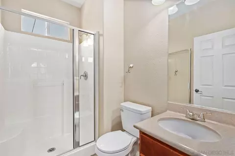 571 Poets Sq, Fallbrook, CA 92028 photo 16