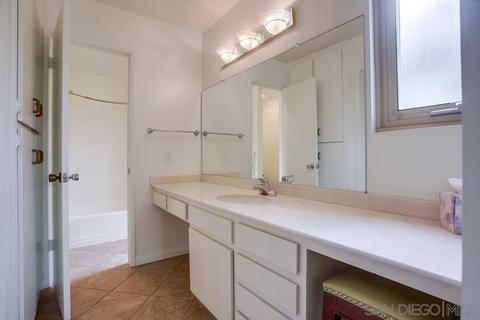 2348 Nicklaus Dr, Oceanside, CA 92056 photo 19