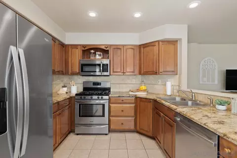 4845 Baroque Ter, Oceanside, CA 92057 photo 6