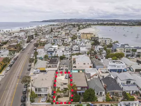 810 Avalon Ct #A, San Diego, CA 92109