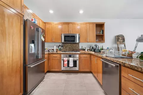 111 S De Lacey Ave #416, Pasadena, CA 91105