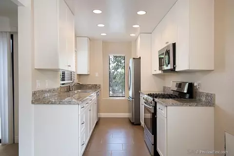 8365 Westmore Rd #18, San Diego, CA 92126