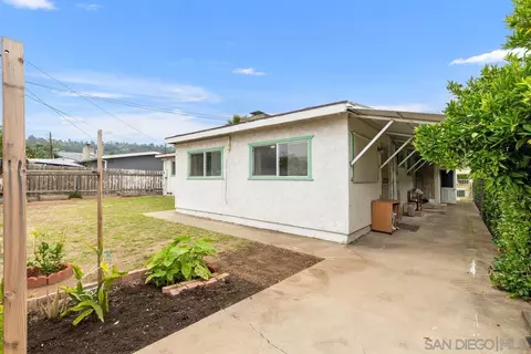 1033 S Johnson Ave, El Cajon, CA 92020 photo 22