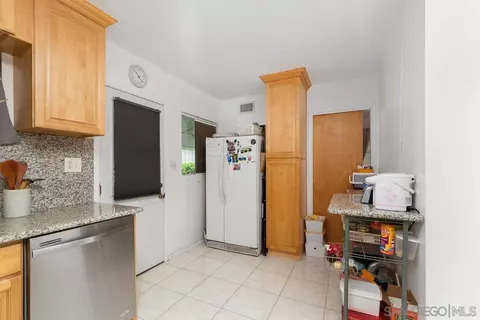 1033 S Johnson Ave, El Cajon, CA 92020 photo 7