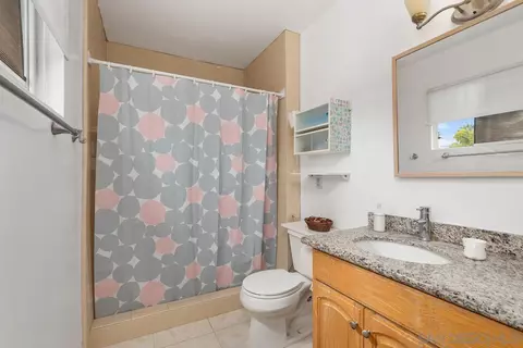 1033 S Johnson Ave, El Cajon, CA 92020 photo 17