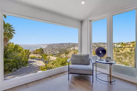 7585 Hillside Dr, La Jolla, CA 92037 photo 53