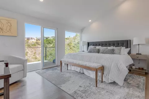 7585 Hillside Dr, La Jolla, CA 92037 photo 64