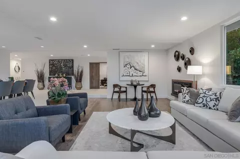 7585 Hillside Dr, La Jolla, CA 92037 photo 31