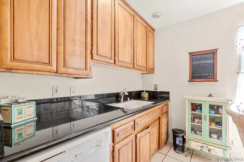 2482 Melru Ln, Escondido, CA 92026 photo 6