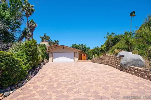 3647 Prince St, Escondido, CA 92025