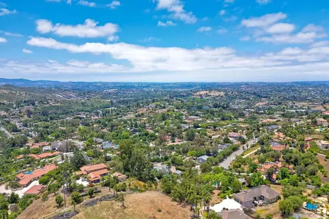 634 Ora Avo Dr, Vista, CA 92084 photo 61