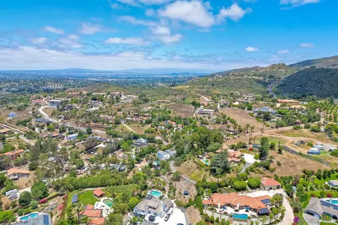 634 Ora Avo Dr, Vista, CA 92084 photo 50