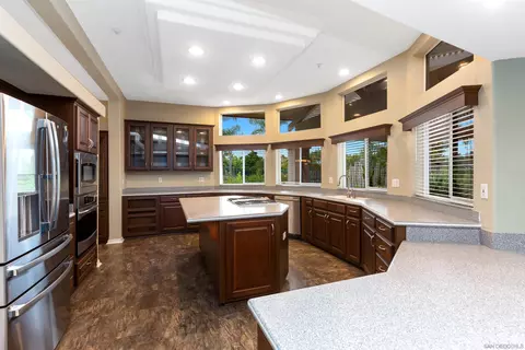 2144 Riviera Dr, Vista, CA 92084 photo 15
