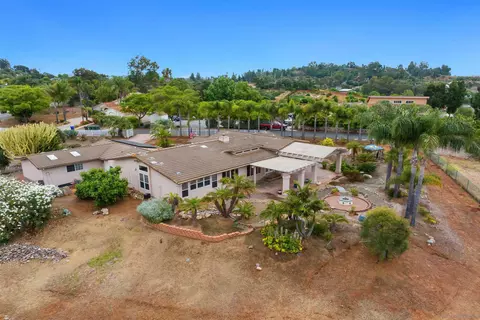 2144 Riviera Dr, Vista, CA 92084 photo 41