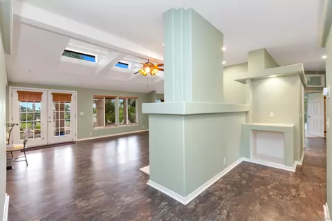 2144 Riviera Dr, Vista, CA 92084 photo 10