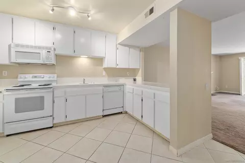 5700 Baltimore Dr #176, La Mesa, CA 91942 photo 3