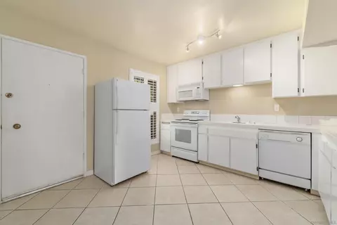 5700 Baltimore Dr #176, La Mesa, CA 91942 photo 2