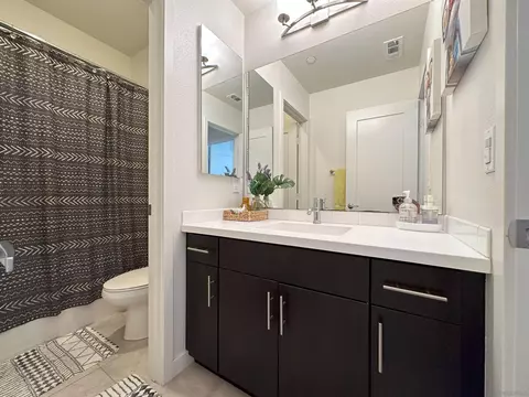 2092 Tango Loop #2, Chula Vista, CA 91915 photo 32