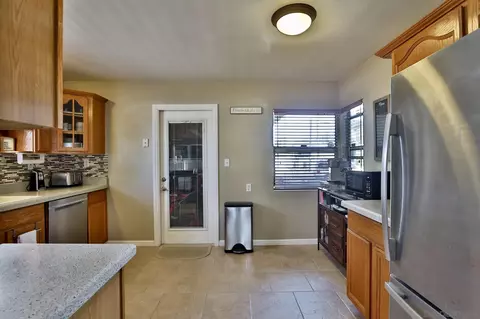 1284 Hardin Dr, El Cajon, CA 92020 photo 9