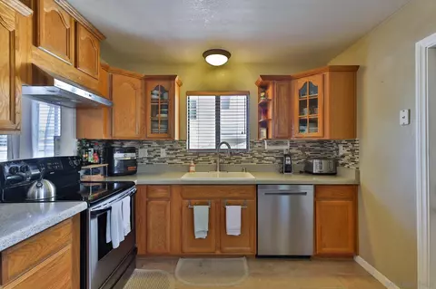 1284 Hardin Dr, El Cajon, CA 92020 photo 7