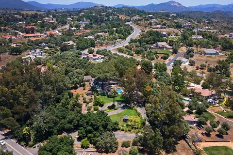 2917 Tavern Rd, Alpine, CA 91901 photo 13